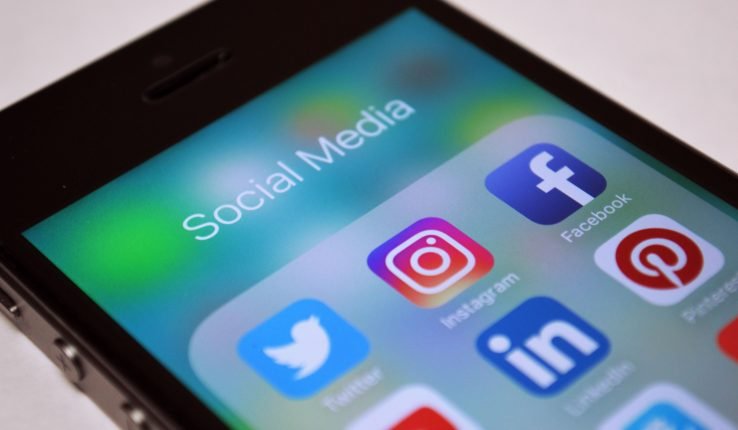 Social media is killing democracy !!