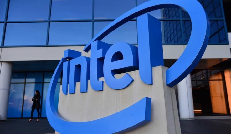 IT Minister Welcomes Intel To Make Chips In India