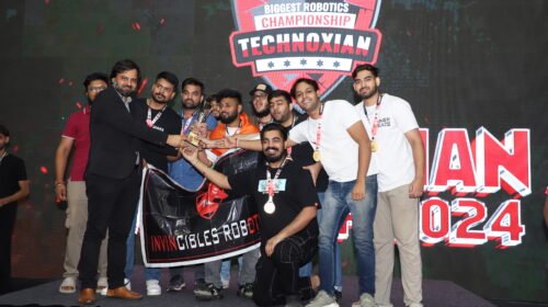 Invincibles Bots Wins BotsCombat 30 Kg at TechnoXian 8.0